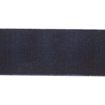 Лента бархатная нейлон, шир.25 мм, (упак. 45,7м), цв.180-т.синий - купить в Абакане. Цена: 800.84 руб.